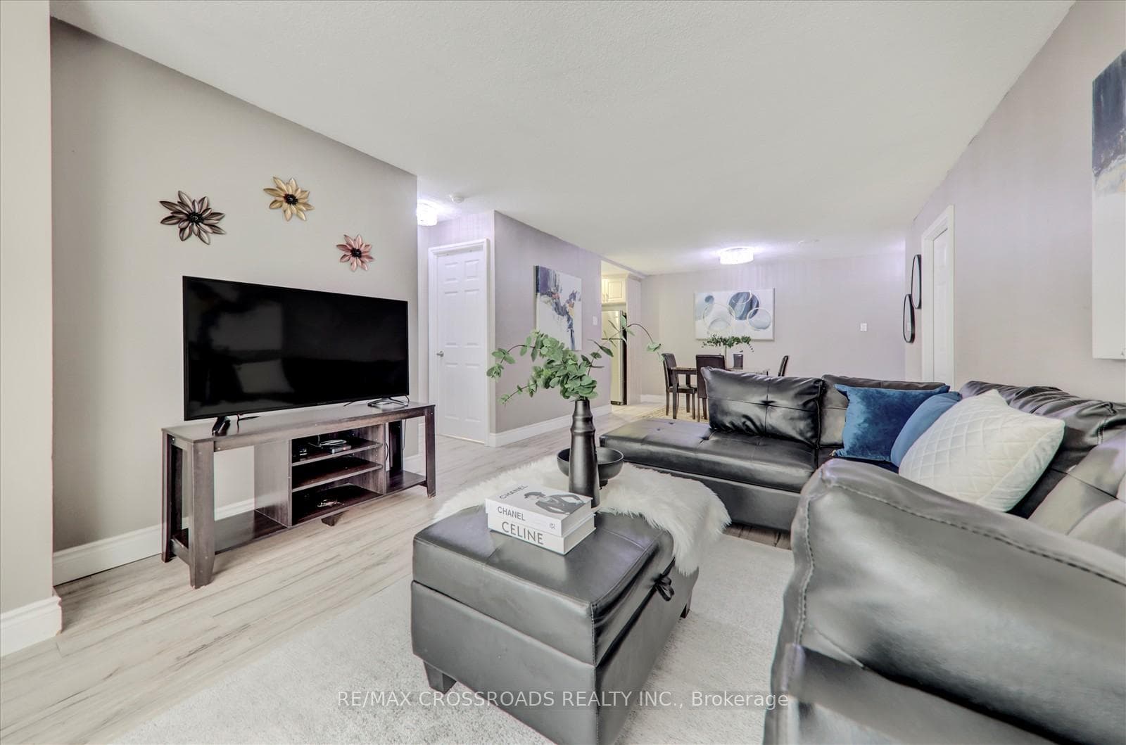 99 Blackwell Avenue Unit 807 photo 7