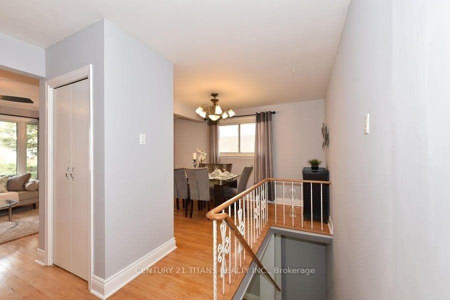137 Sherwood Forest Drive photo 26