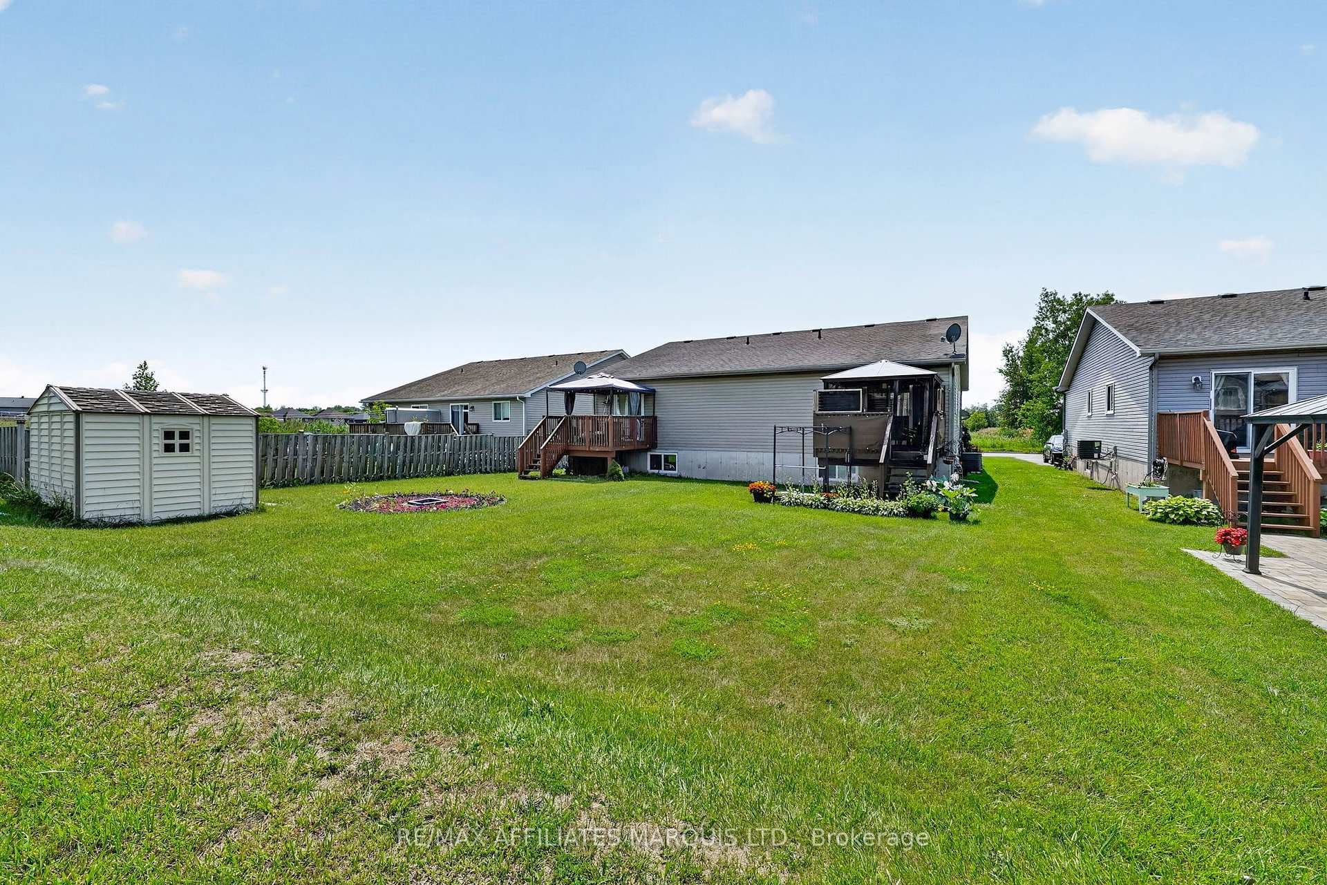 41 Blackburn Drive photo 32