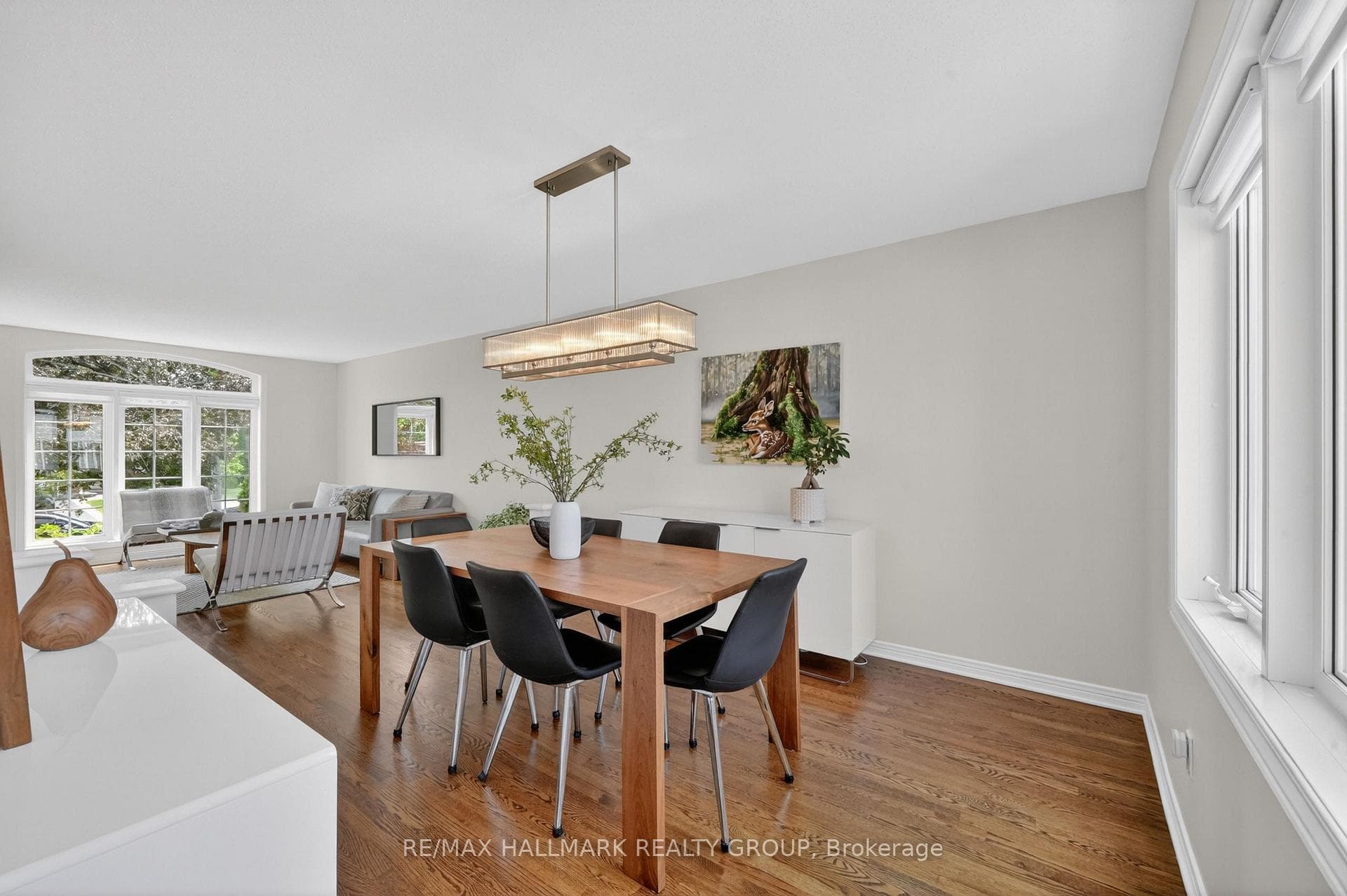 1091 Charest Way photo 9