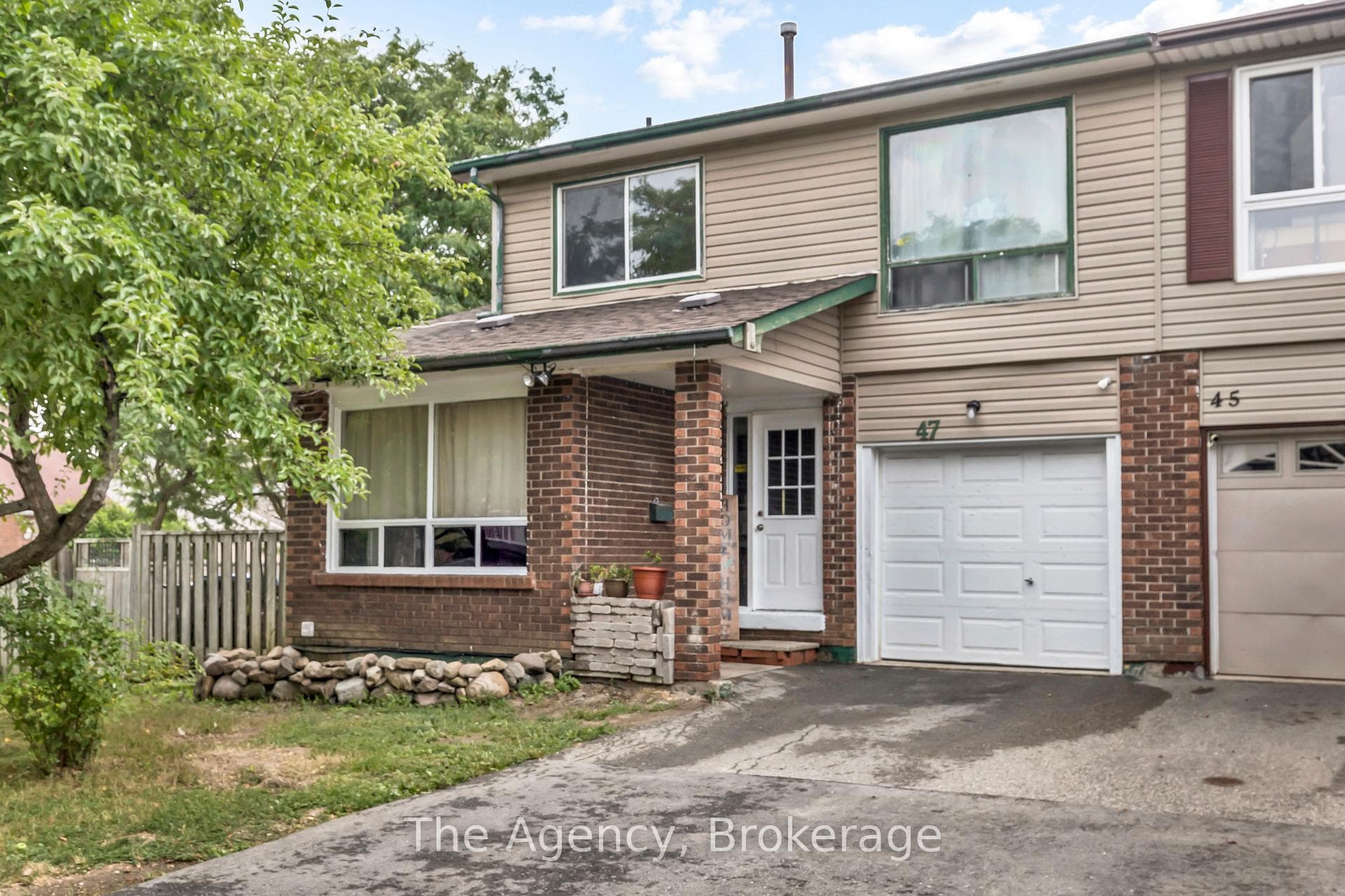 47 Carter Drive photo 1