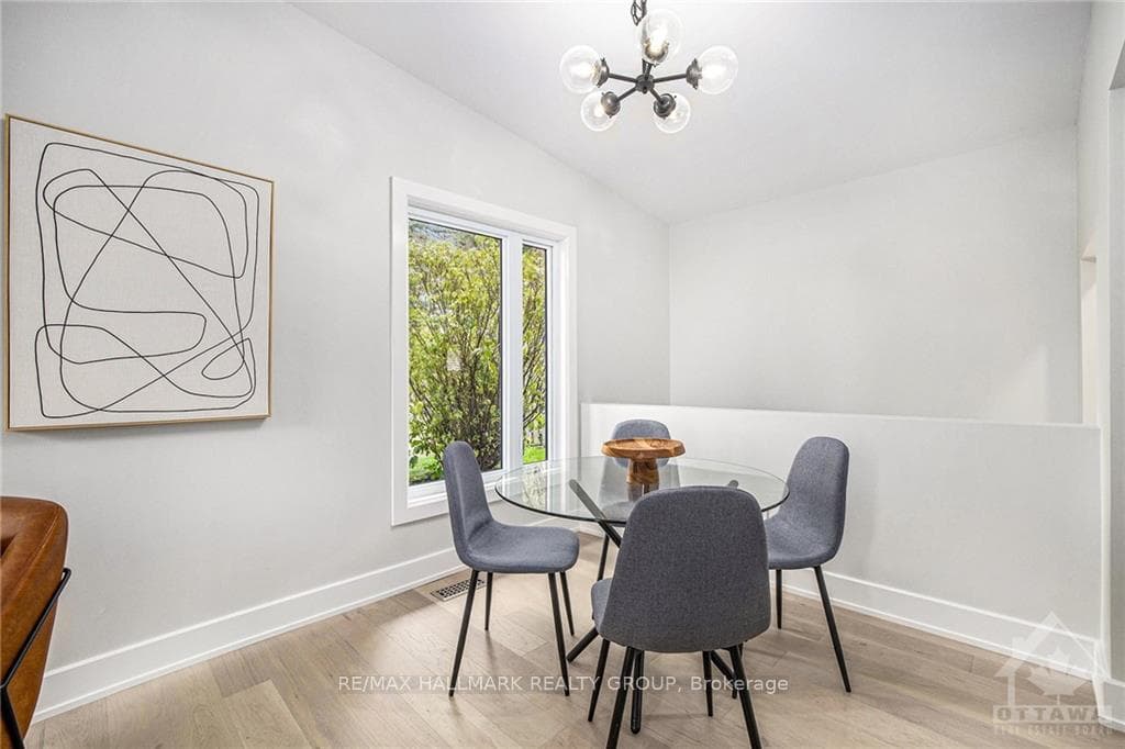 15 CEDARBANK Avenue photo 8