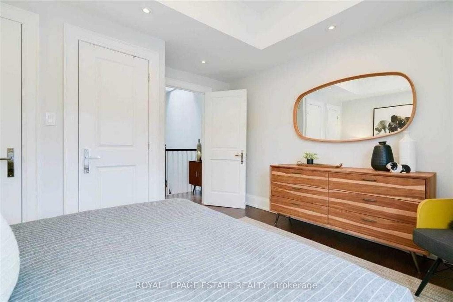 10 Kent Road photo 13