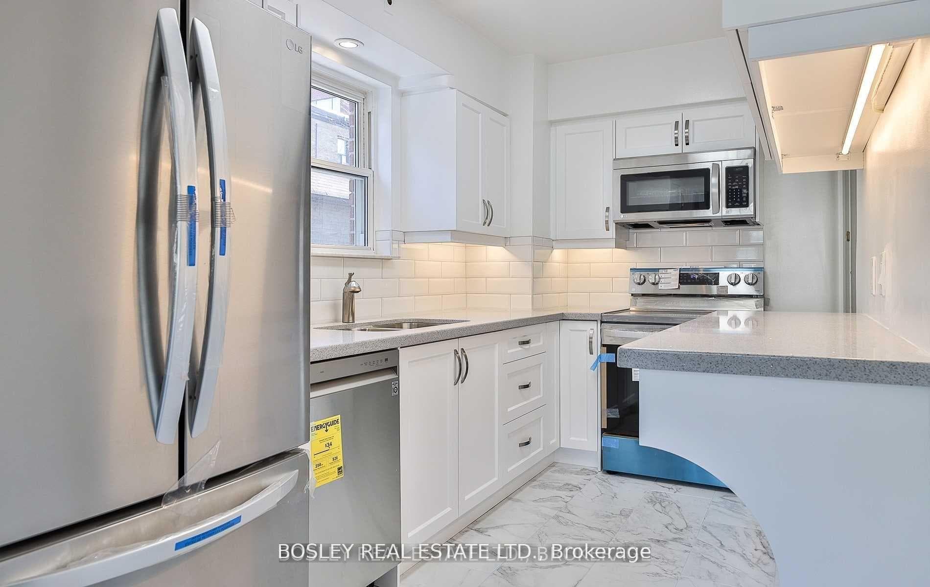 3 Warwick Avenue Unit 1 photo 16