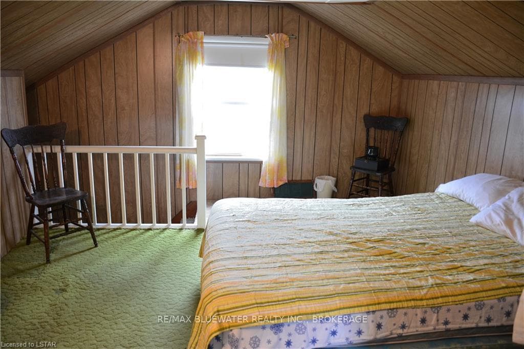 41574 KIRKTON Road photo 15