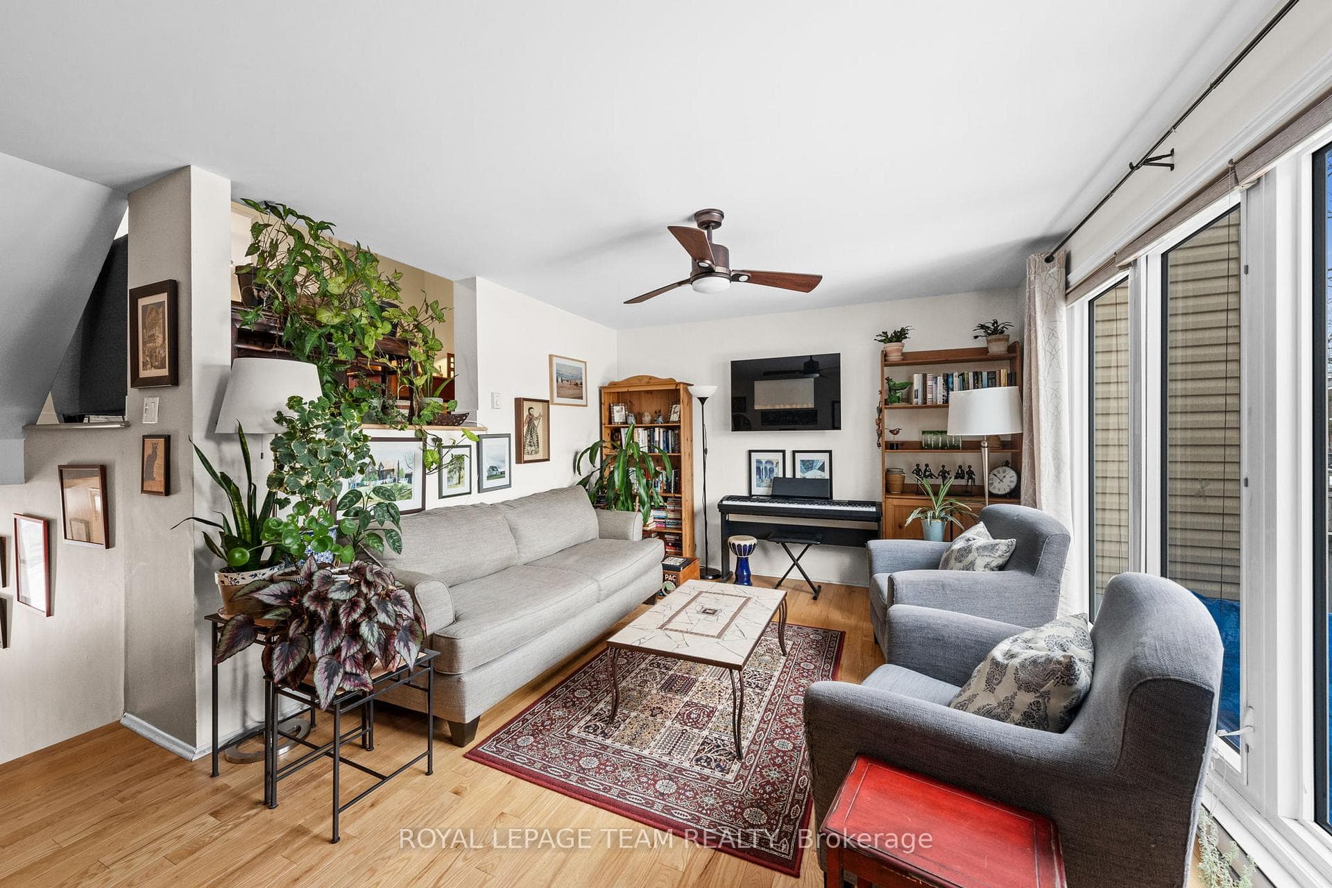 347 Stowe Court photo 9