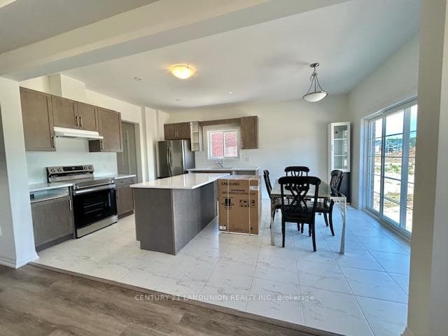 115 Acacia Road photo 37