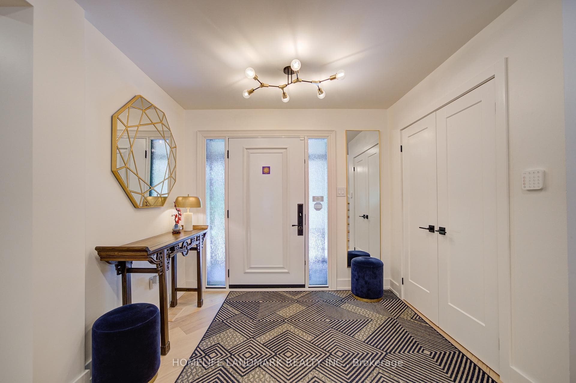 1360 Old English Lane photo 4