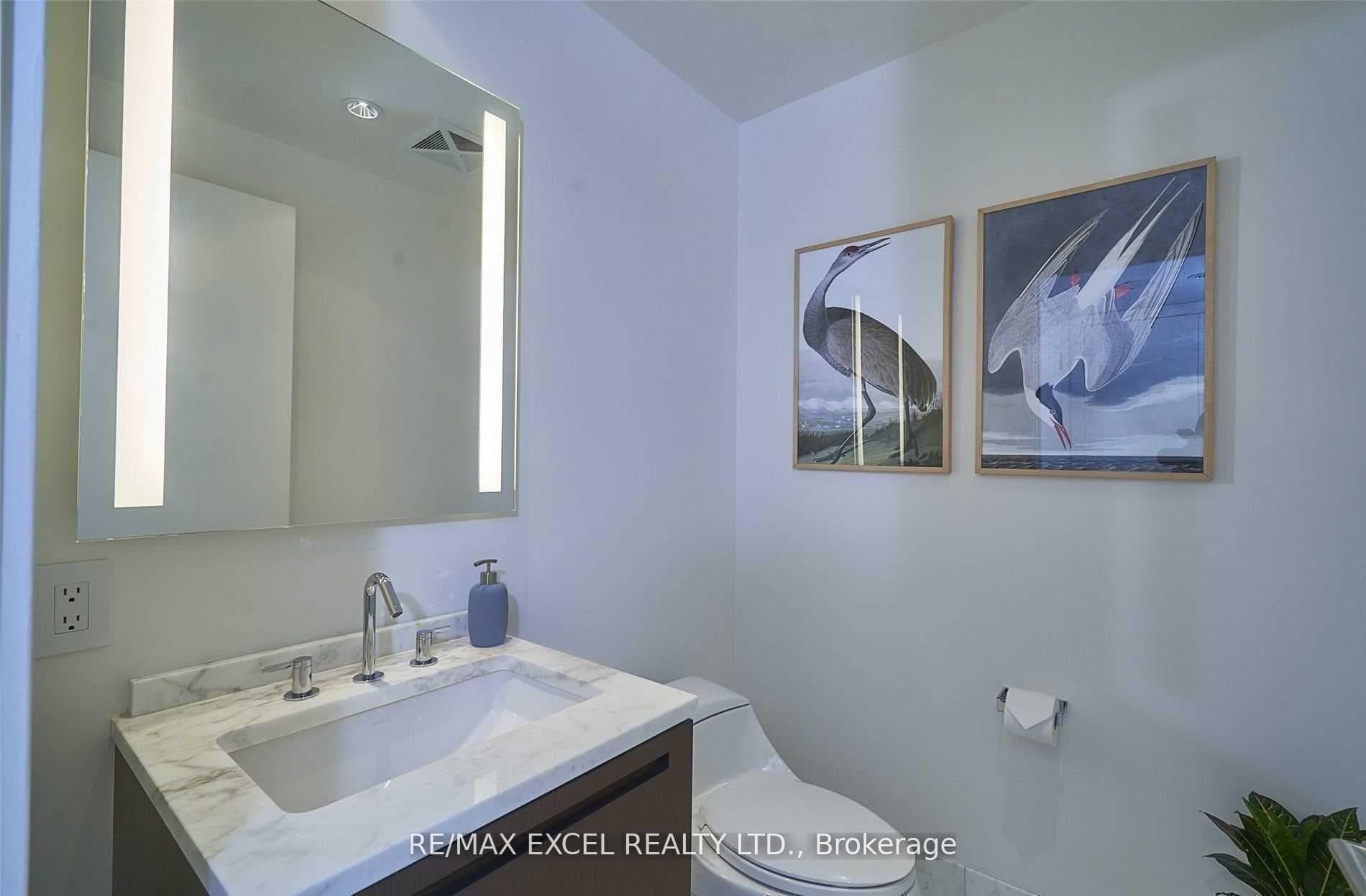 180 University Avenue Unit 3501 photo 14
