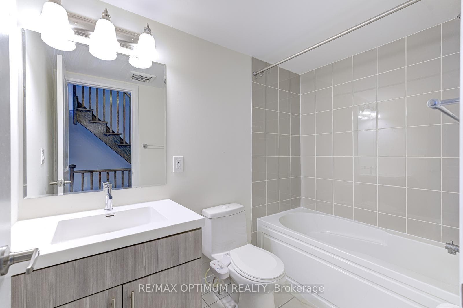 44 Sarah Jackson Crescent photo 14