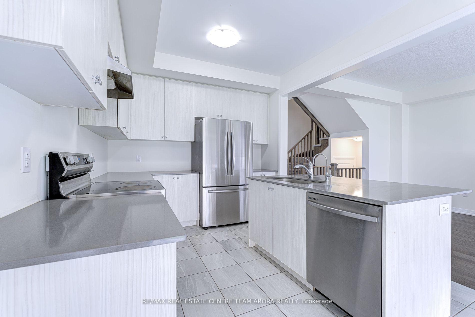 36 Crossmore Crescent photo 16