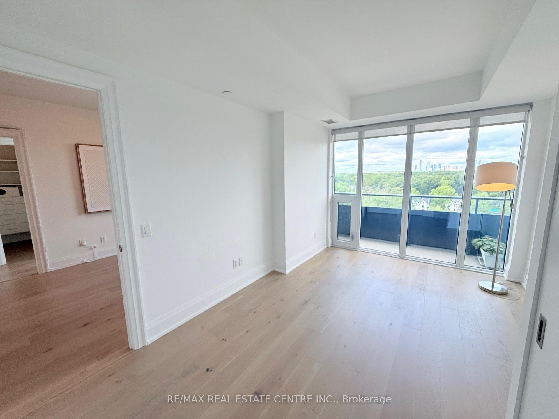 Second Bedroom with a Semi-En-Suite Bathroom