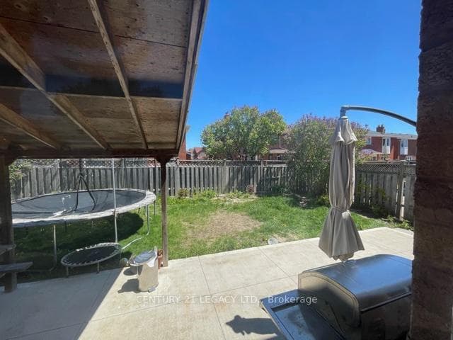 25 Kentucky Drive Unit (Upper) photo 15