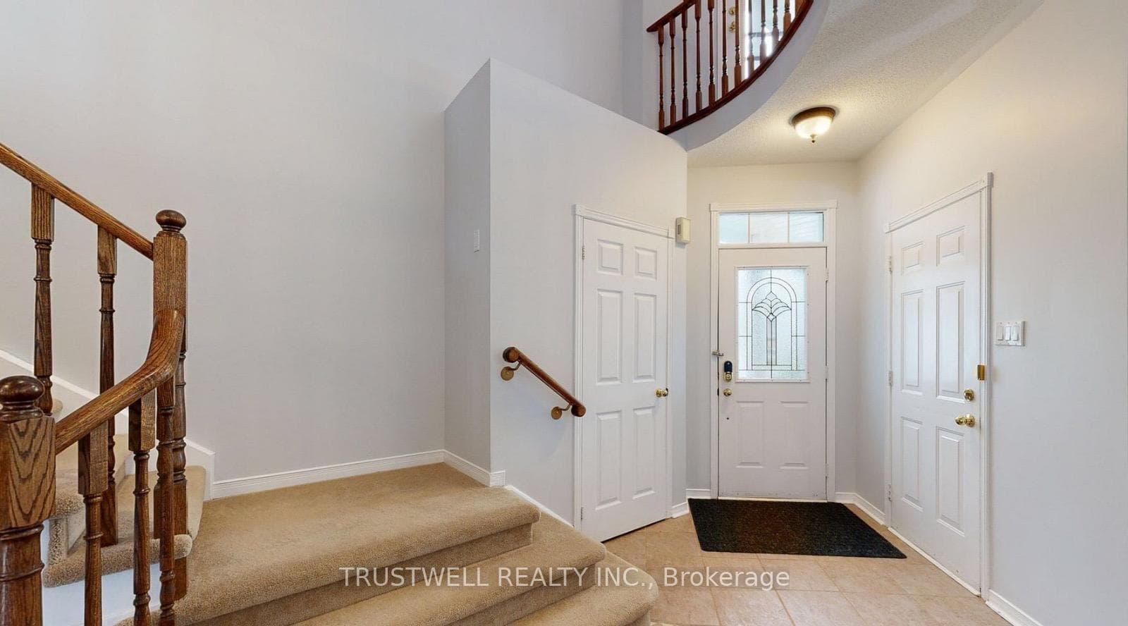 31 Long Island Crescent photo 2