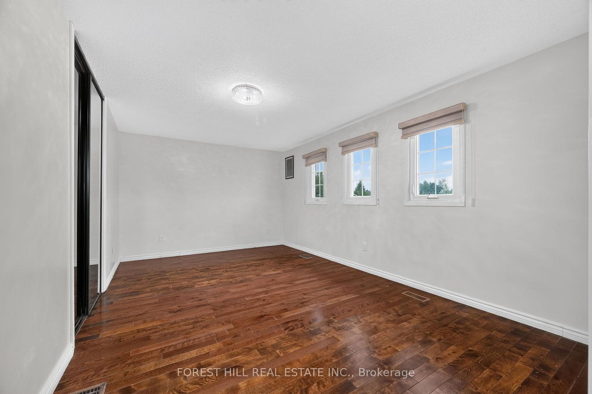 55 Castlehill Road photo 29