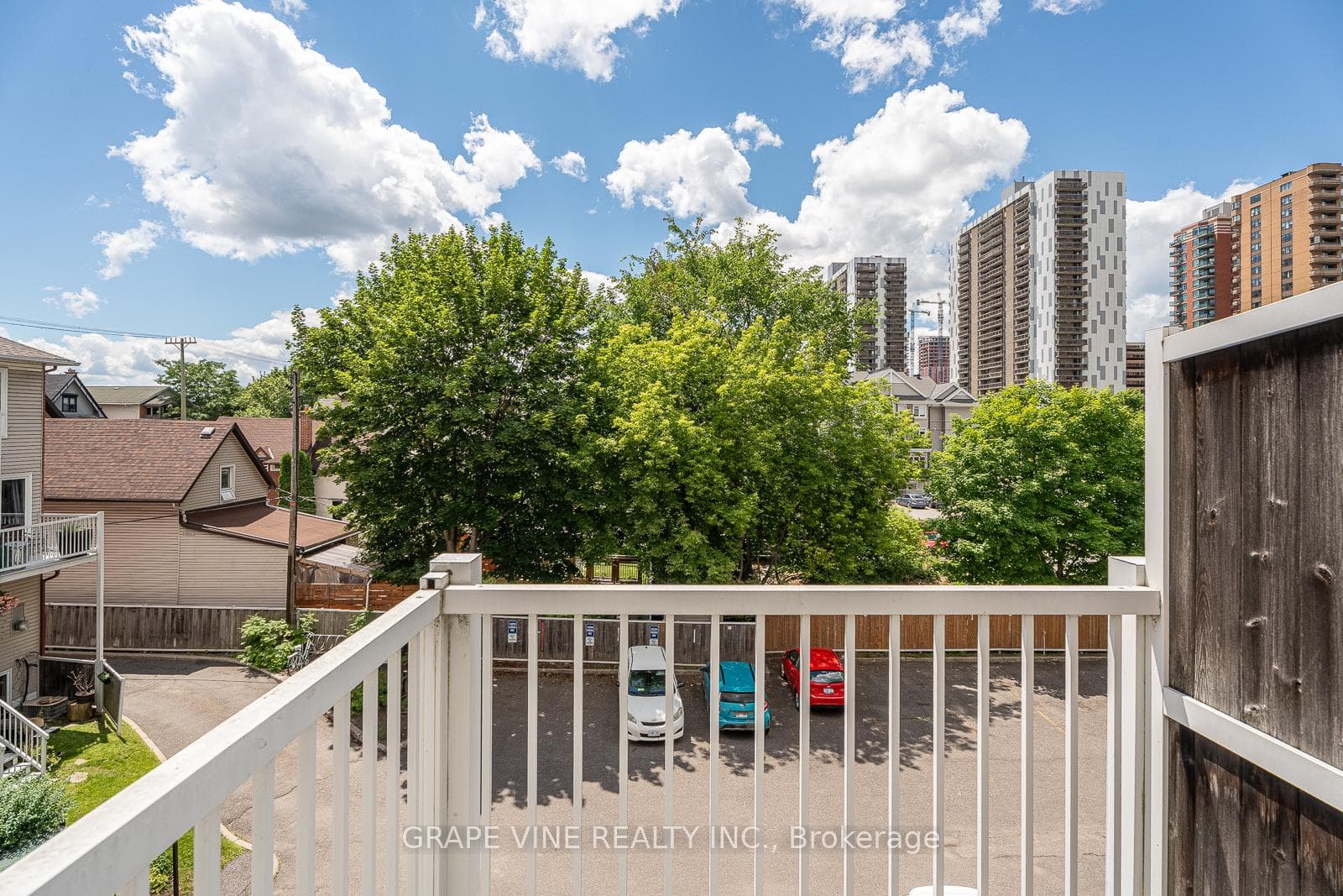 280 Bay Street Unit 14 photo 8