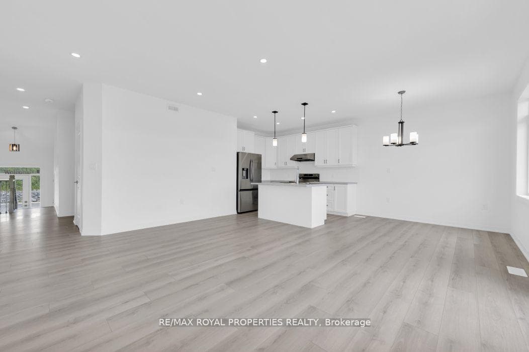 14 Summit Crescent photo 17