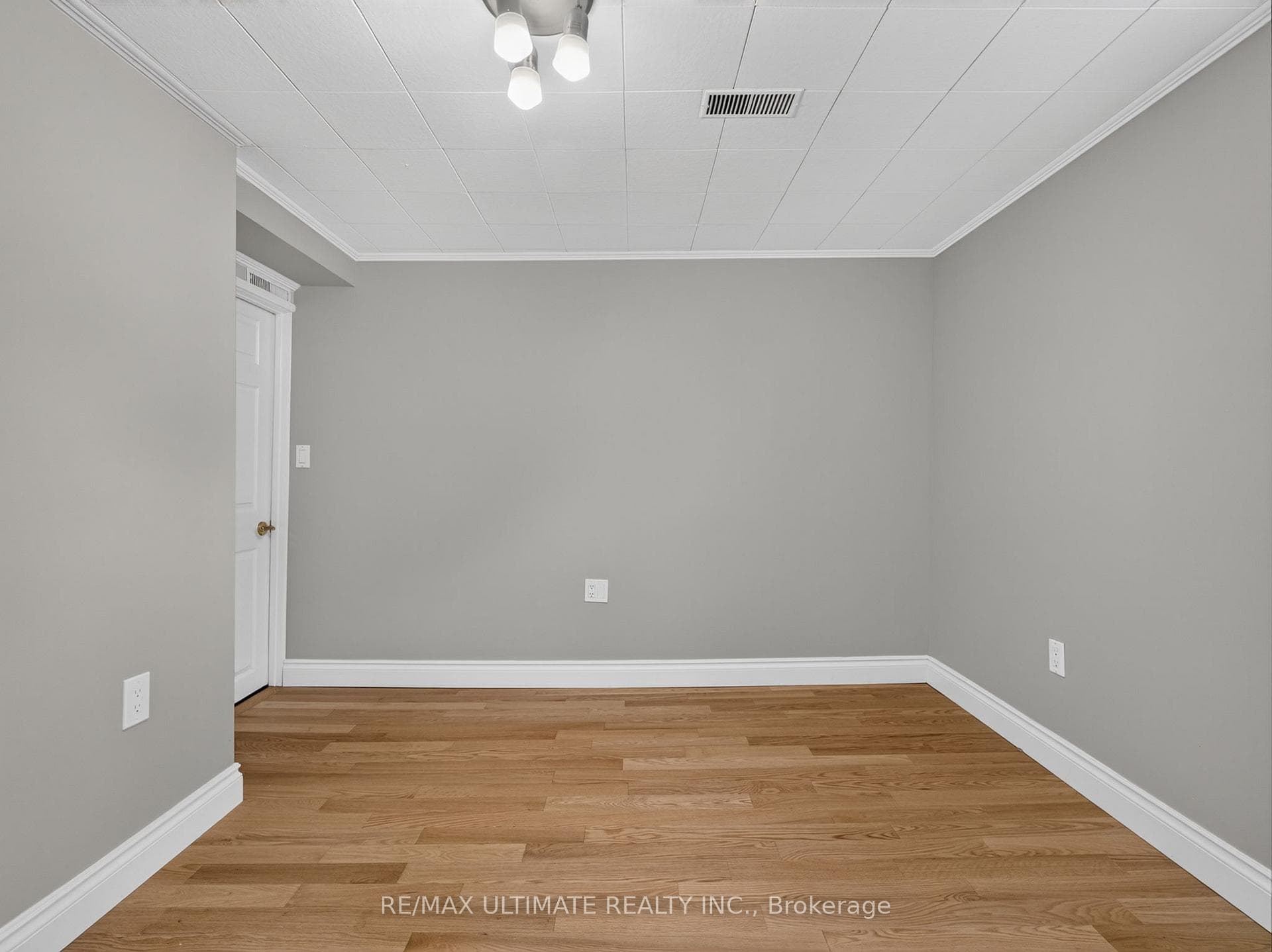20 Wye Valley Road Unit Basement photo 16