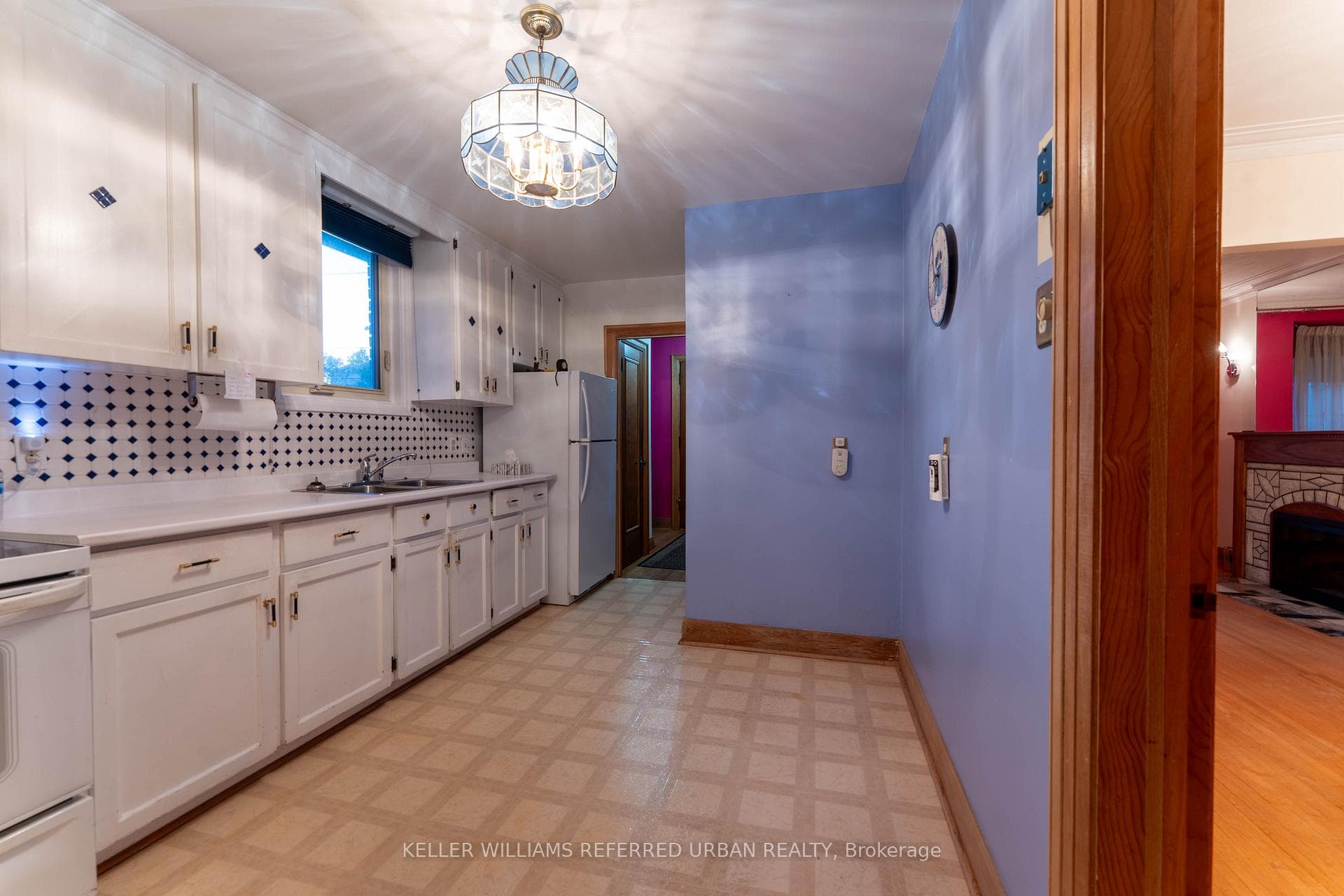 7 Davies Crescent photo 5