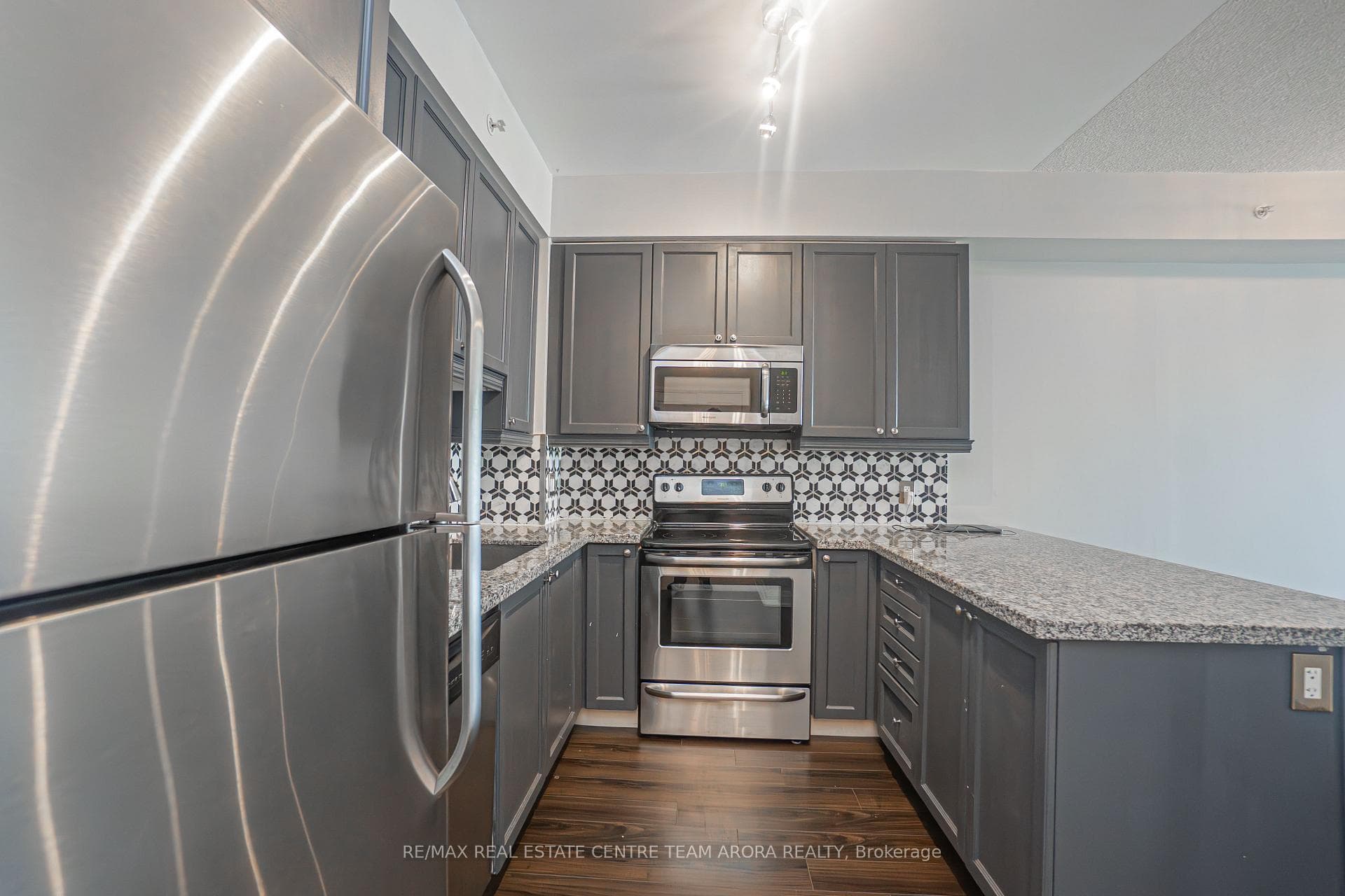 24 Woodstream Boulevard Unit 609 photo 9