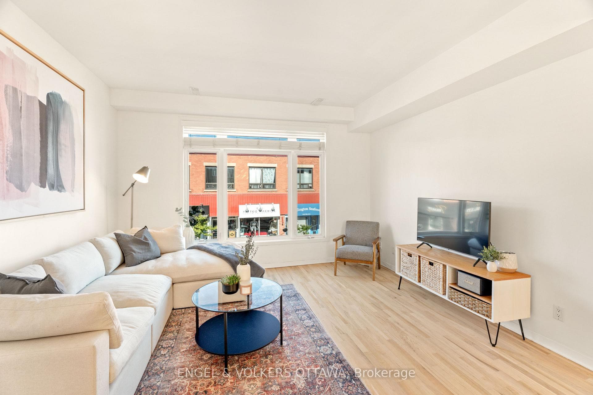 4 Sherbrooke Avenue Unit 2 photo 12