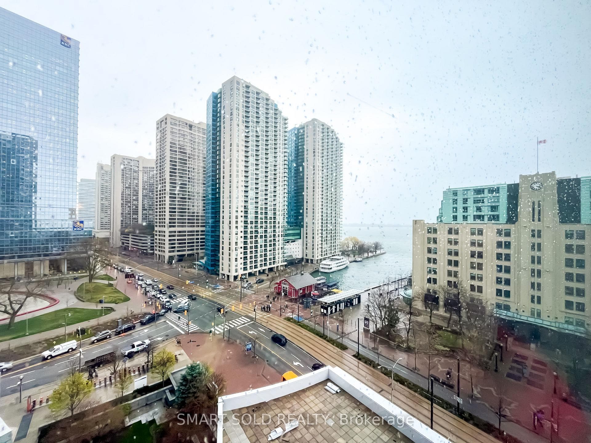 208 Queens Quay N/A Unit 1002 photo 14