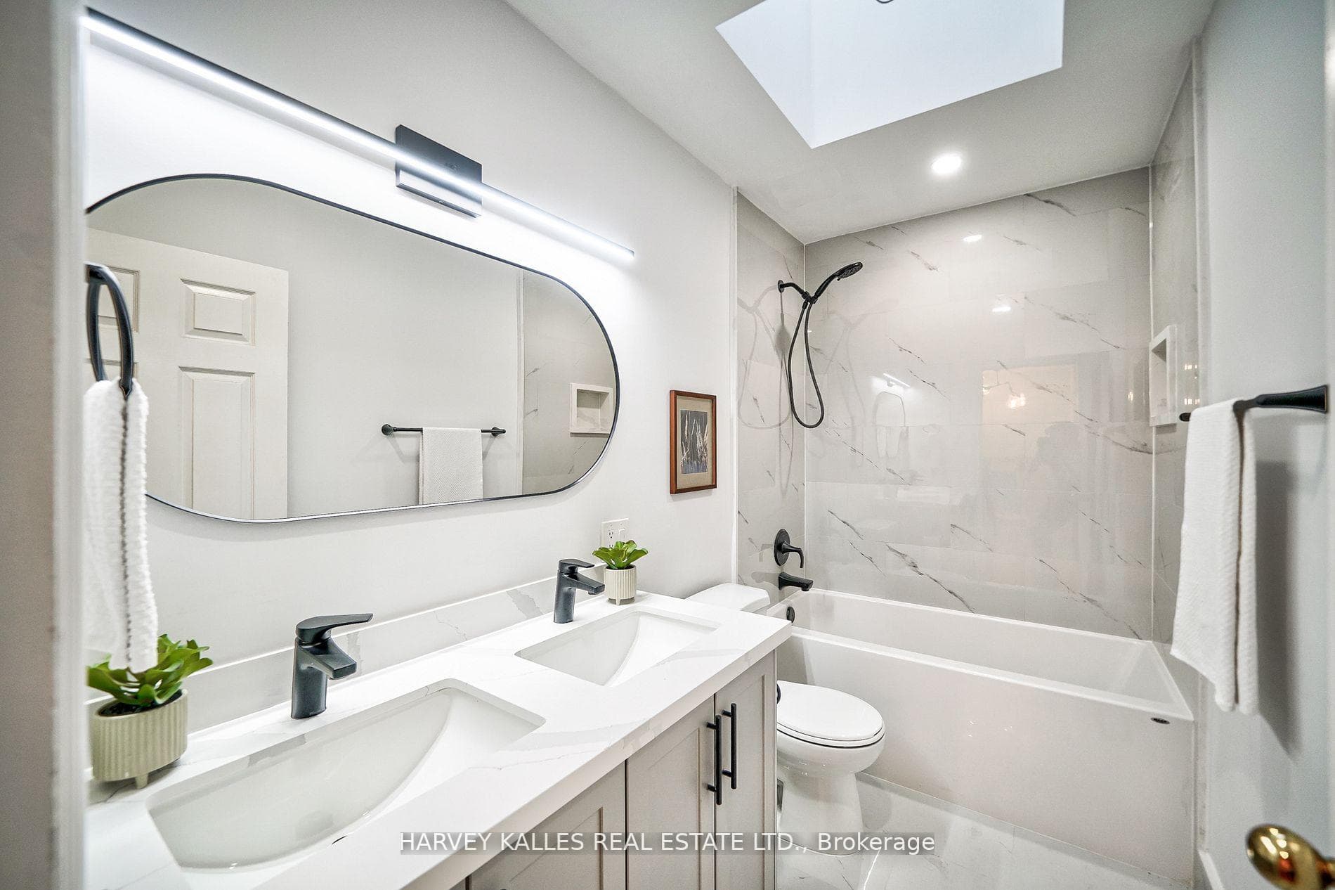 341 Glengarry Avenue photo 26