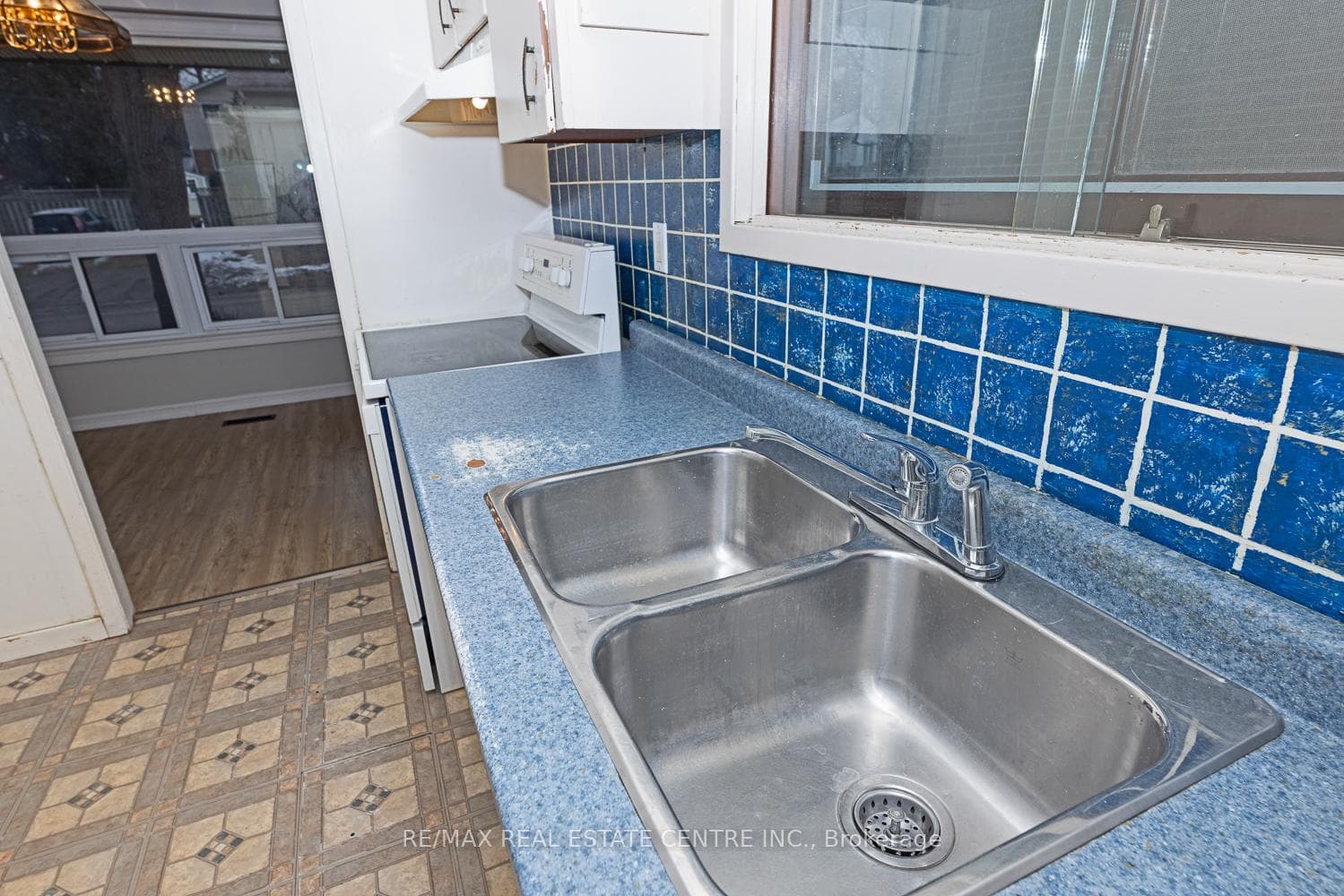 Kitchen O/L Dining