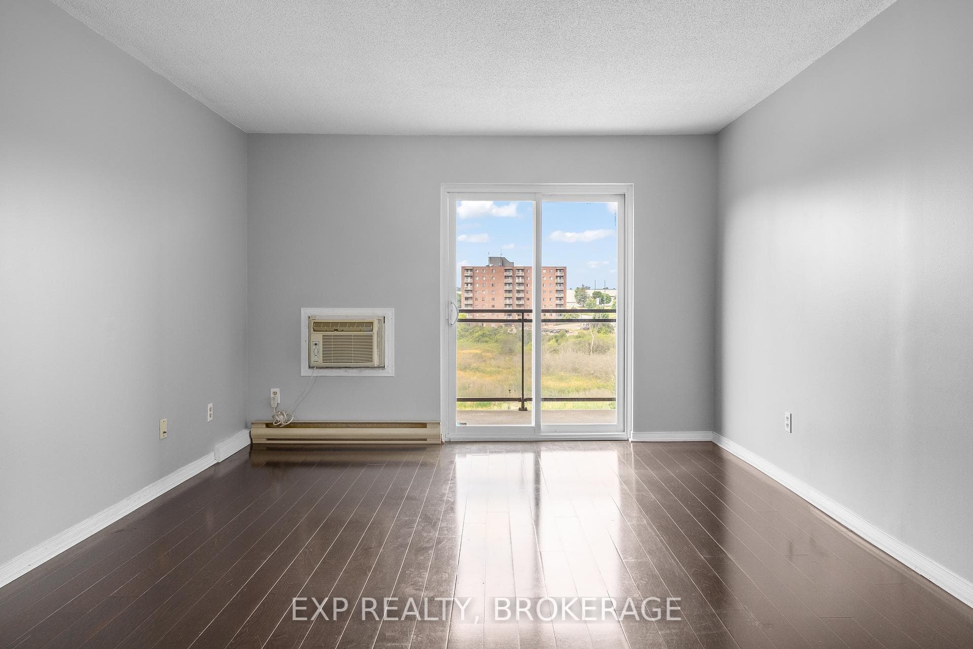 745 Davis Drive Unit 401 photo 10