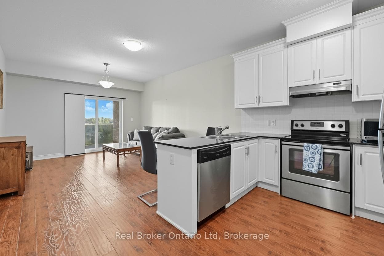 8111 Forest Glen Drive Unit 524 photo 4