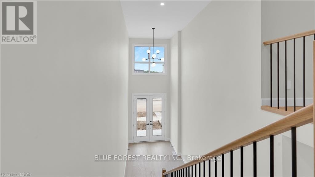 LOT 93 DARWIN Crescent photo 4