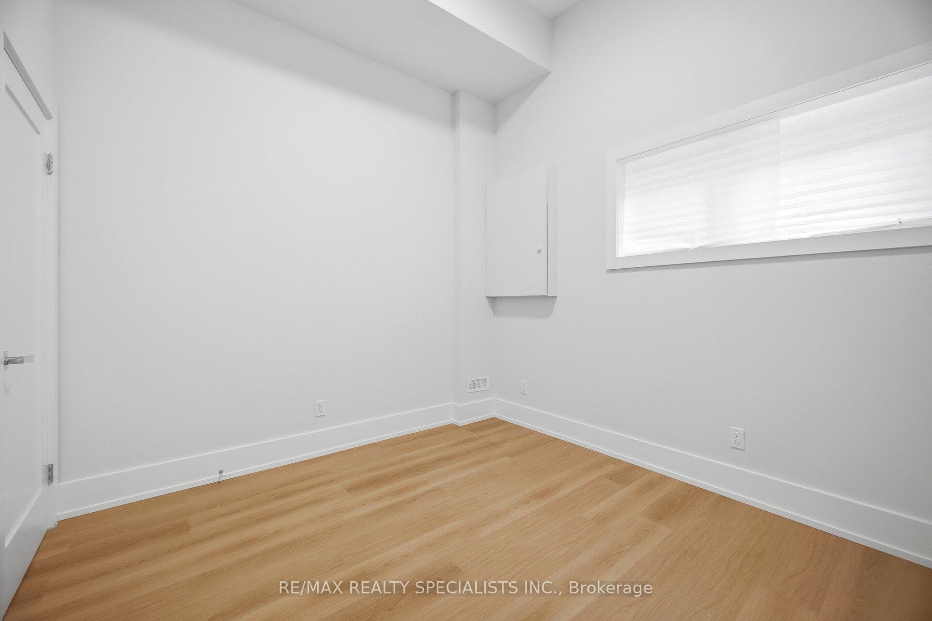 50B Woodlawn Avenue photo 12
