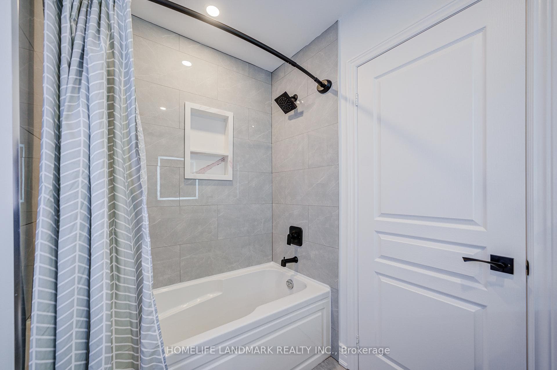 24 Haskett Drive photo 32