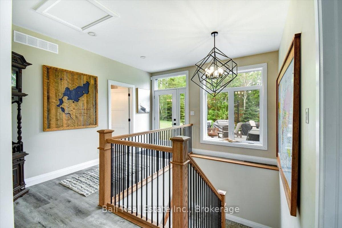 632 The South Road photo 32