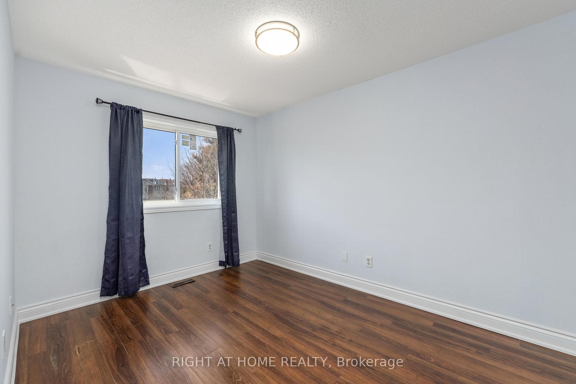2350 GRAND RAVINE Drive Unit 100 photo 26