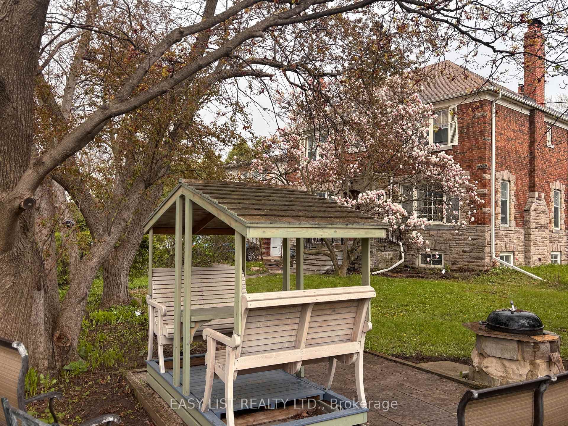 205 Ridley Boulevard photo 11