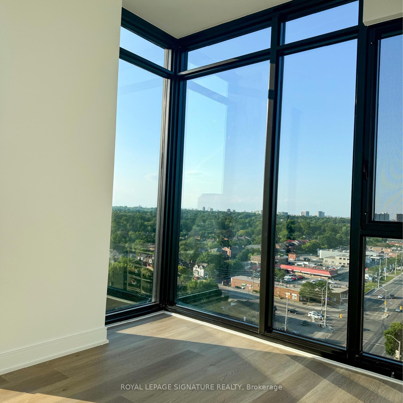 86 Dundas Street Unit 1404 photo 8