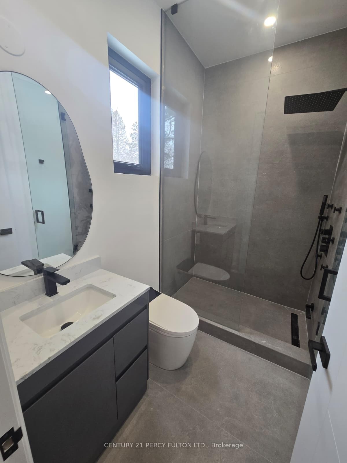 5 Robert Street photo 28