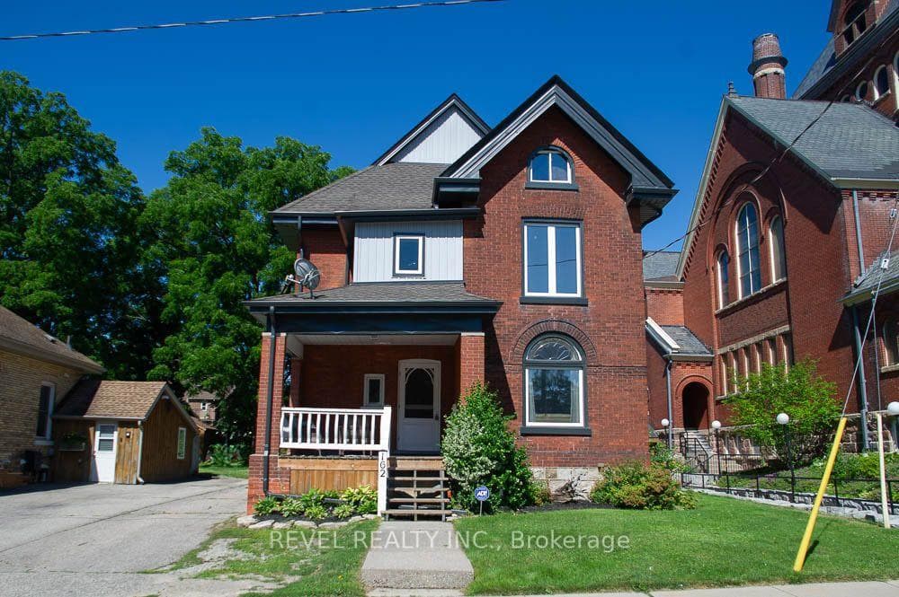 162 Grand River Street photo 1