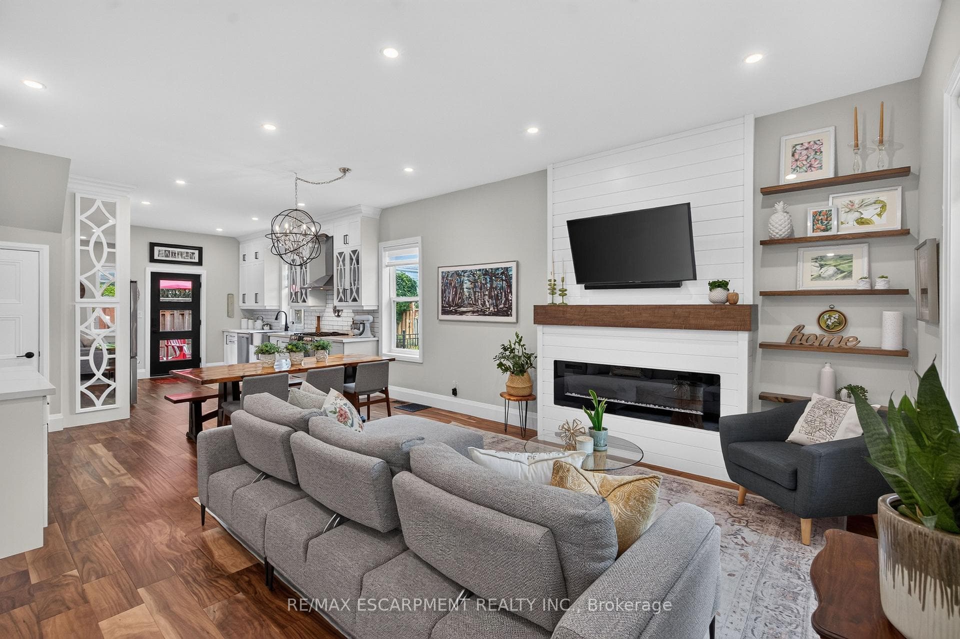 122 Stuart Street photo 5