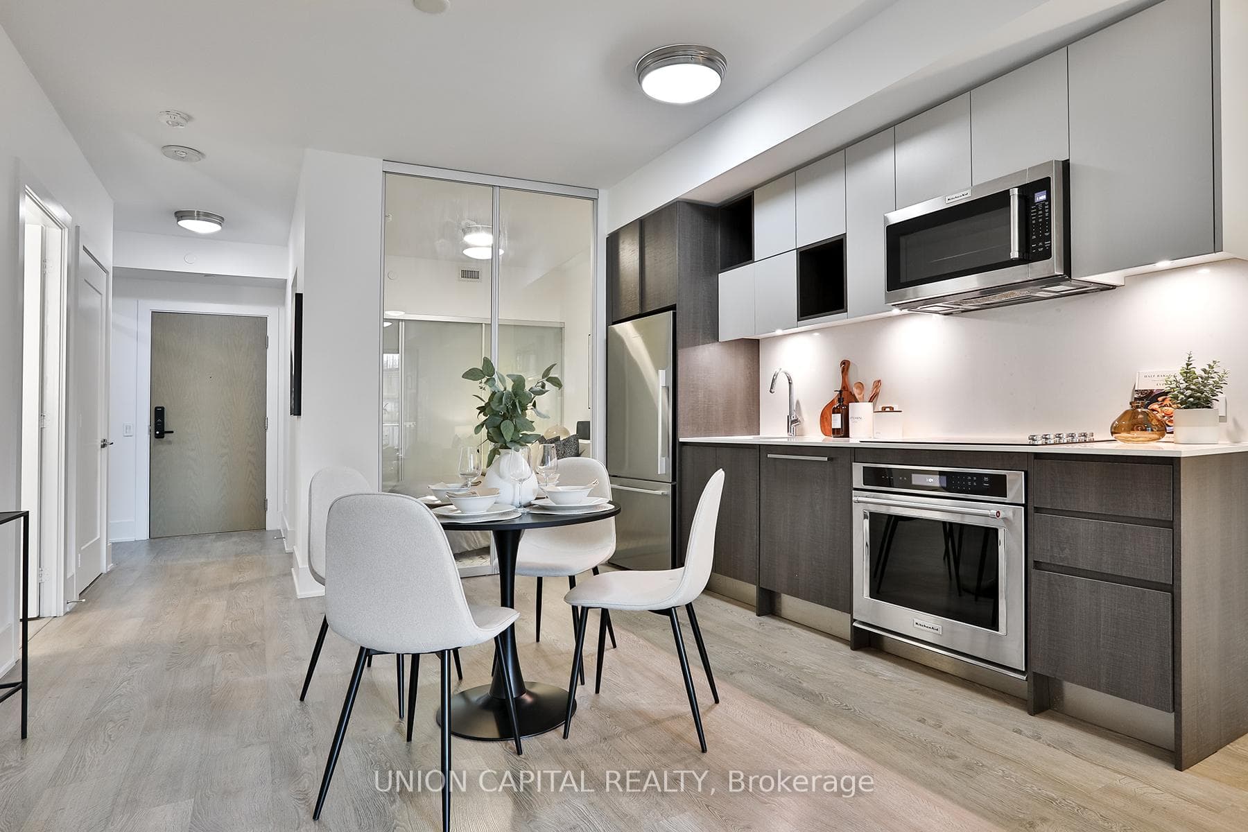 118 Merchants Wharf Avenue Unit 418 photo 9
