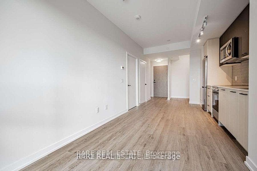2300 St Clair Avenue Unit 415 photo 3