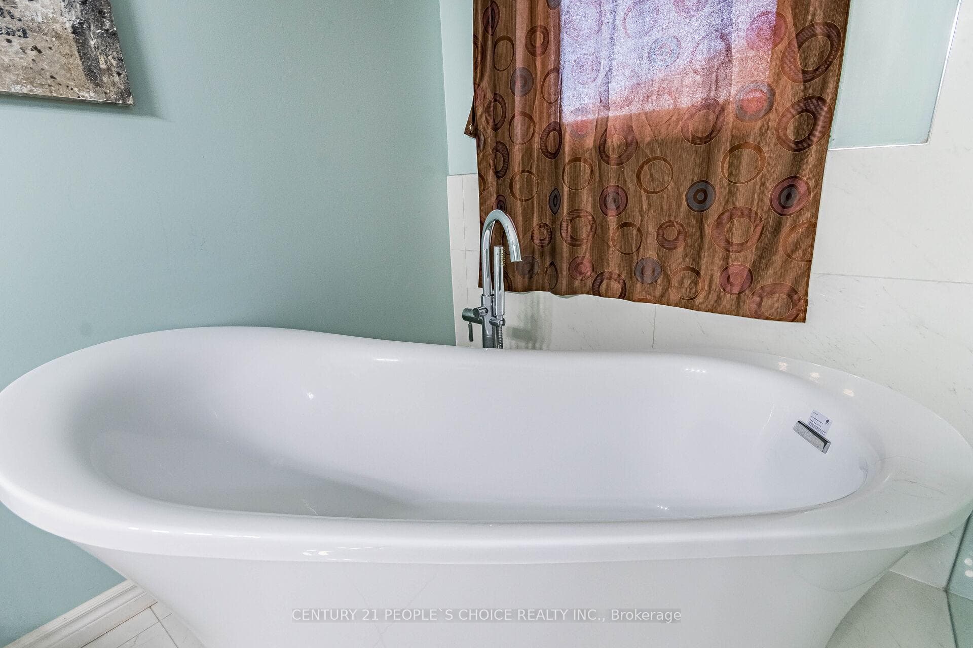 414 Cundles Road photo 35