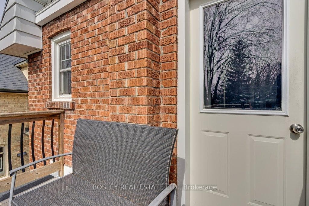 281 Cambria Street photo 20