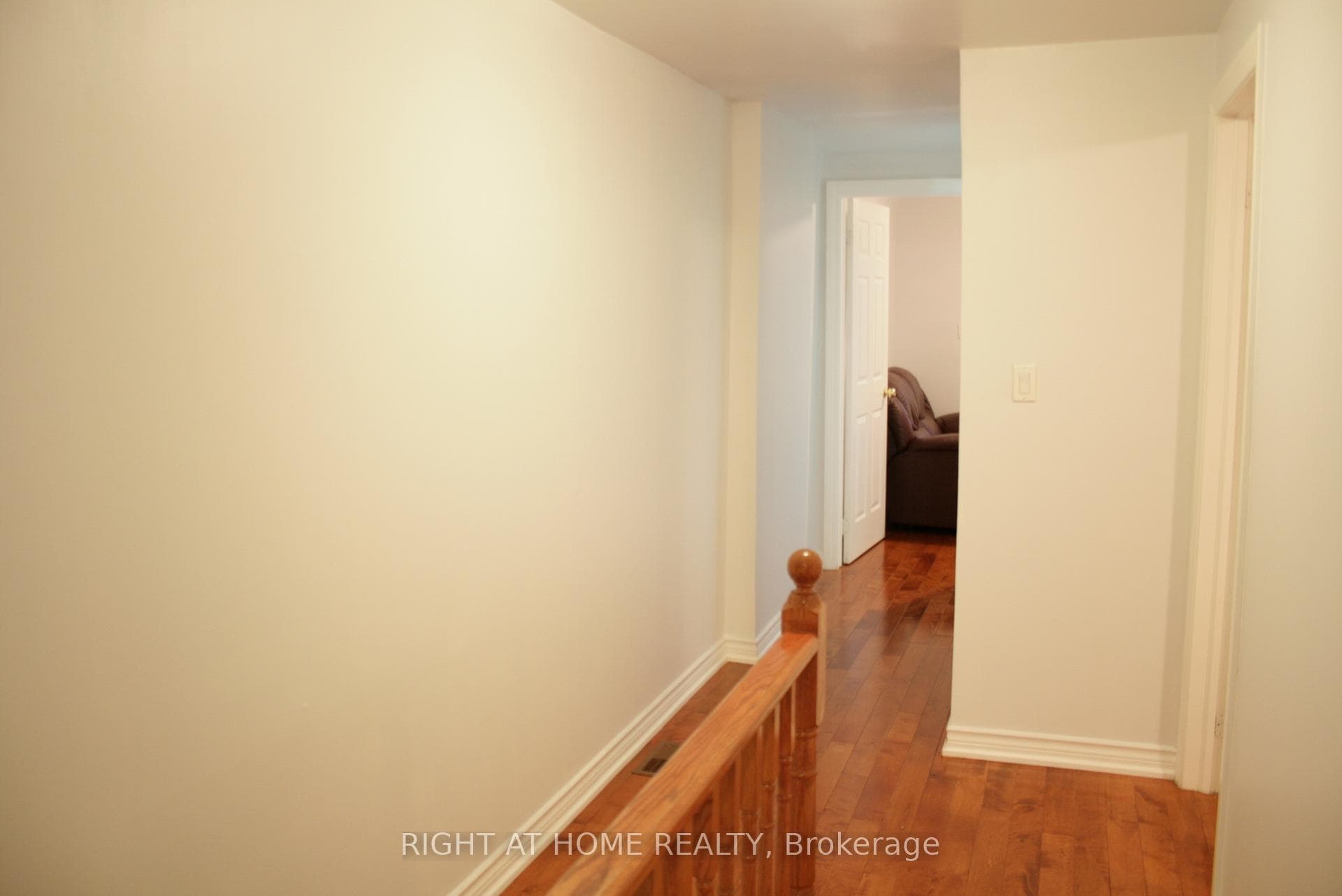 259 Lansdowne Avenue photo 9