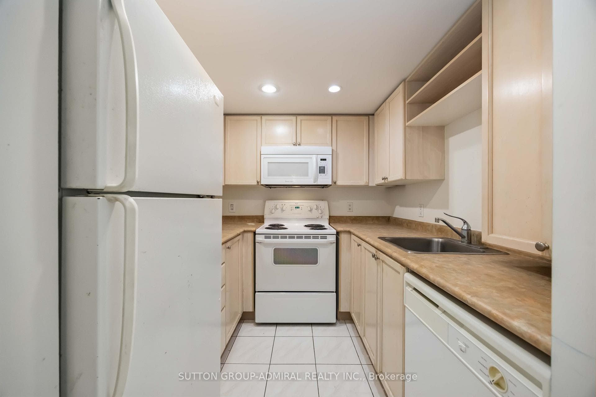 8 Park Road Unit 1713 photo 11