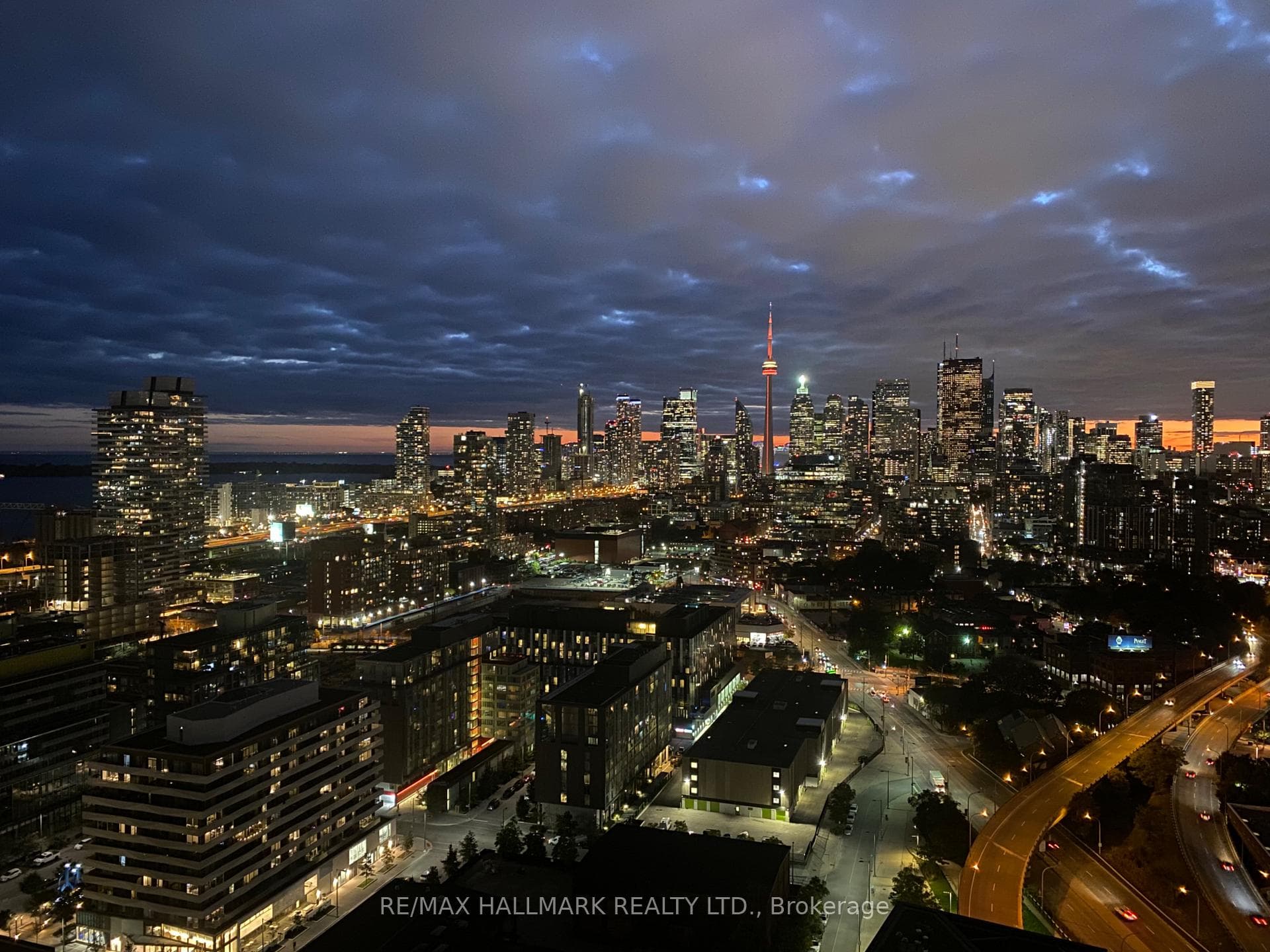 170 Bayview Avenue Unit PH 01 photo 37
