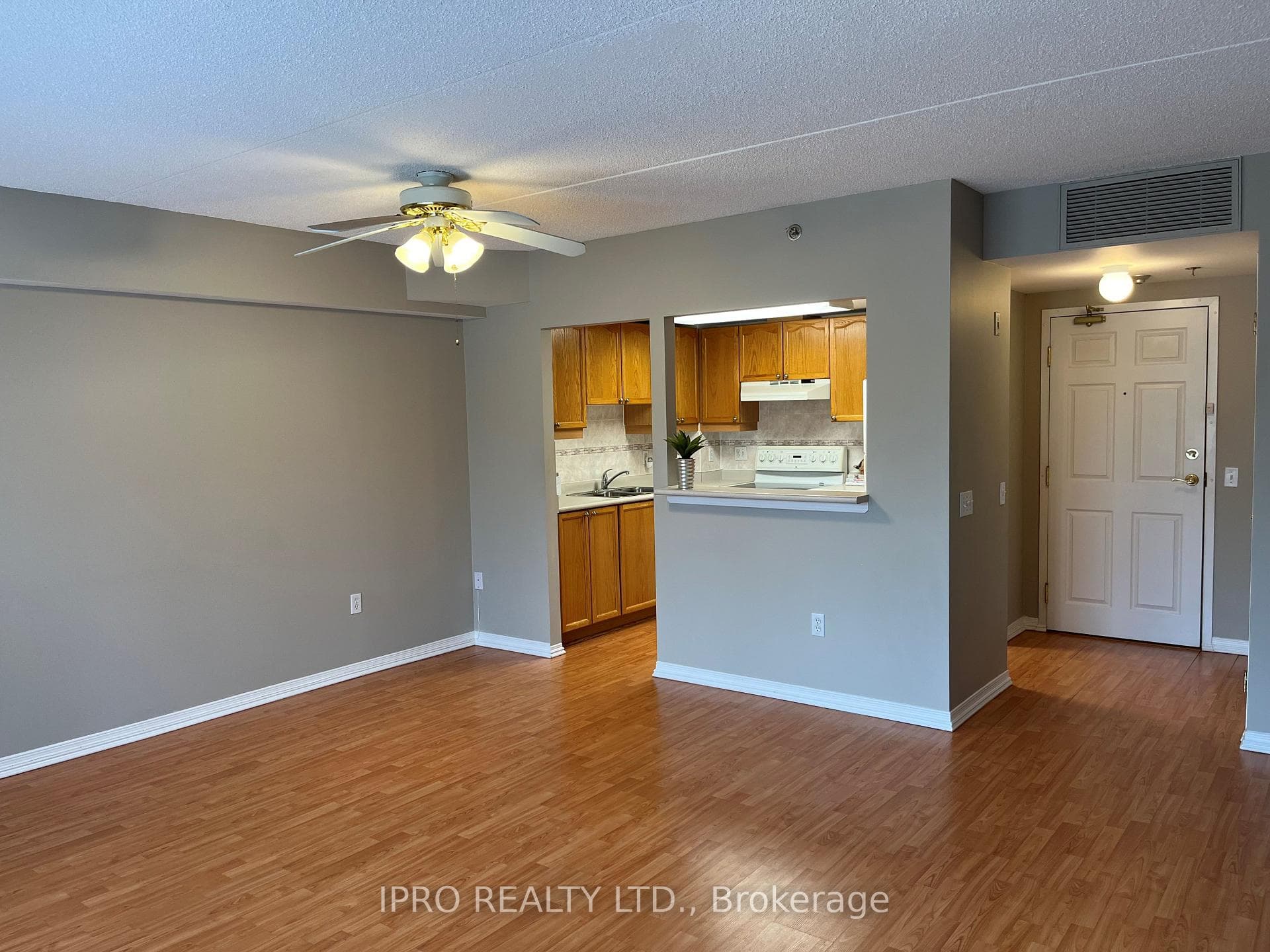137 Martin Street Unit 202 photo 7
