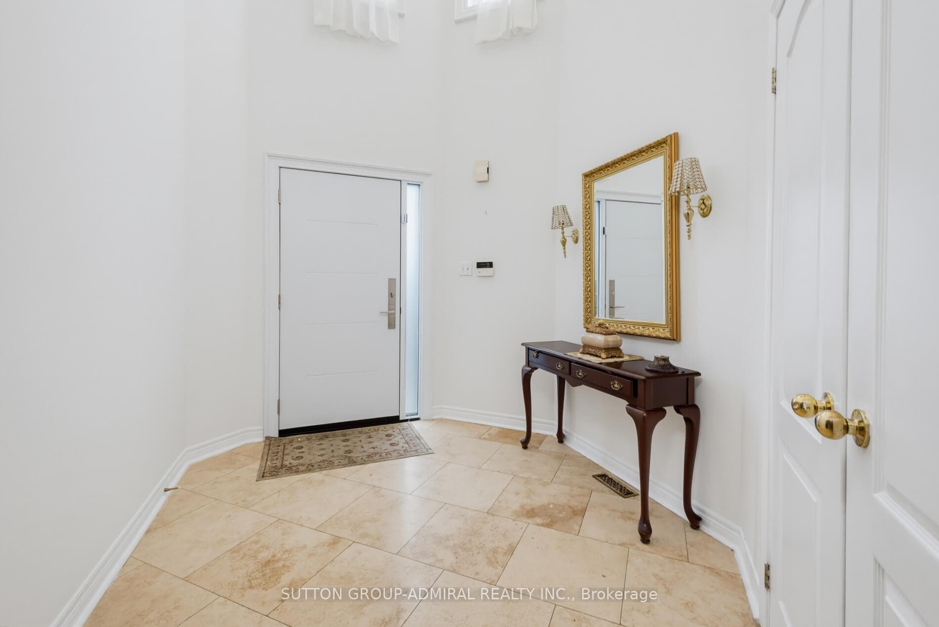 27 Pine Hollow Crescent photo 4