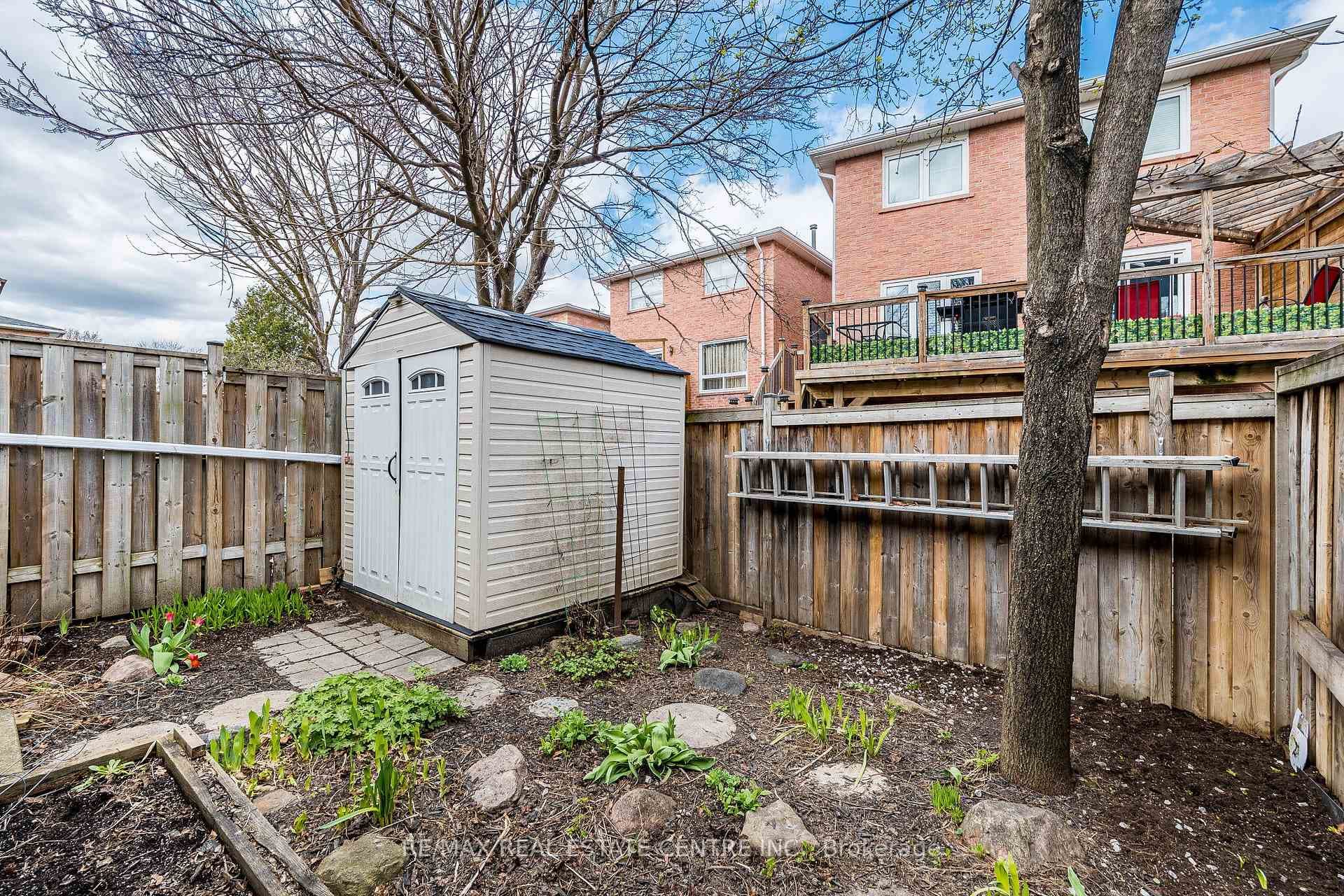 34 Berkshire Square photo 33